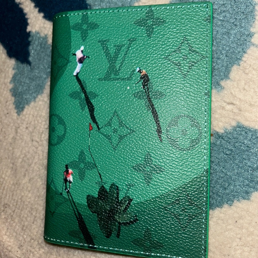 Louis Vuitton Golf Green Passport Holder - Picture 2 of 4